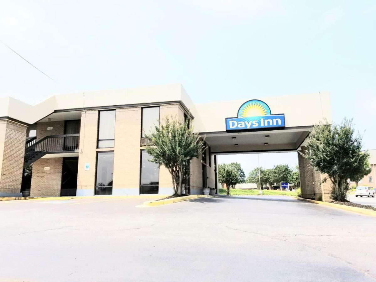 Days Inn By Wyndham Easley West Of Greenville/Clemson Area Exterior photo